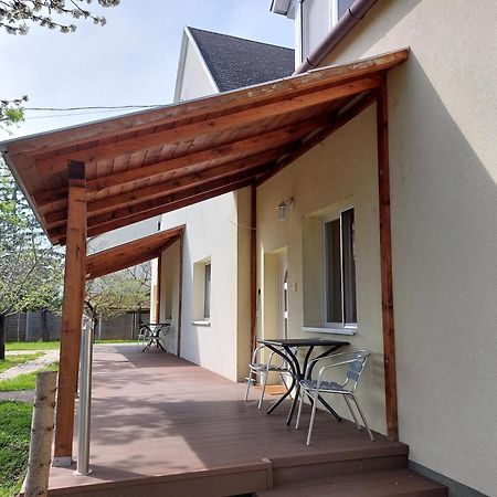 Ferienwohnung Bridgehaus Balatonfüred Exterior foto