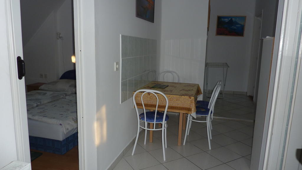 Ferienwohnung Bridgehaus Balatonfüred Zimmer foto