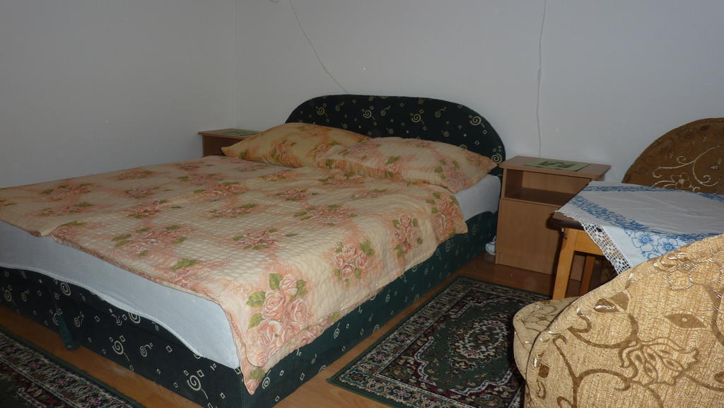 Ferienwohnung Bridgehaus Balatonfüred Zimmer foto